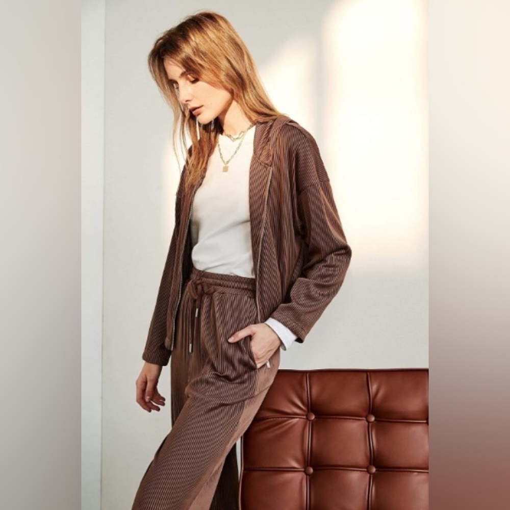 J.ING Jing Brown Stripe Zip Up Lightweight Oversized Jacket with Hood Size S NWT